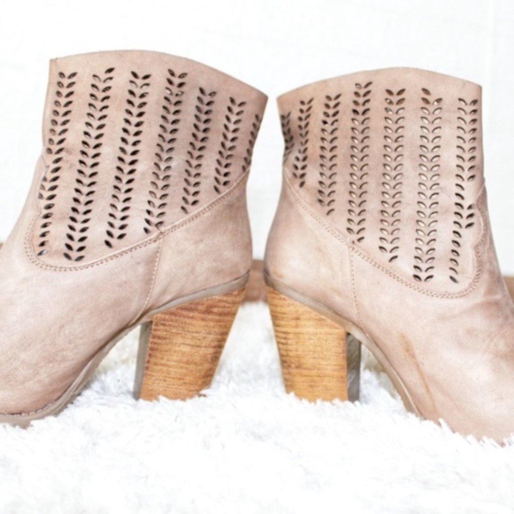 Coolway tan faux suede ankle boots - Picture 5 of 10